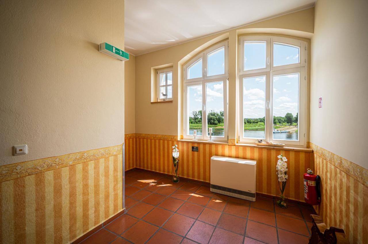 Hotel Elbterrasse Woerlitz Oranienbaum-Woerlitz Exterior foto